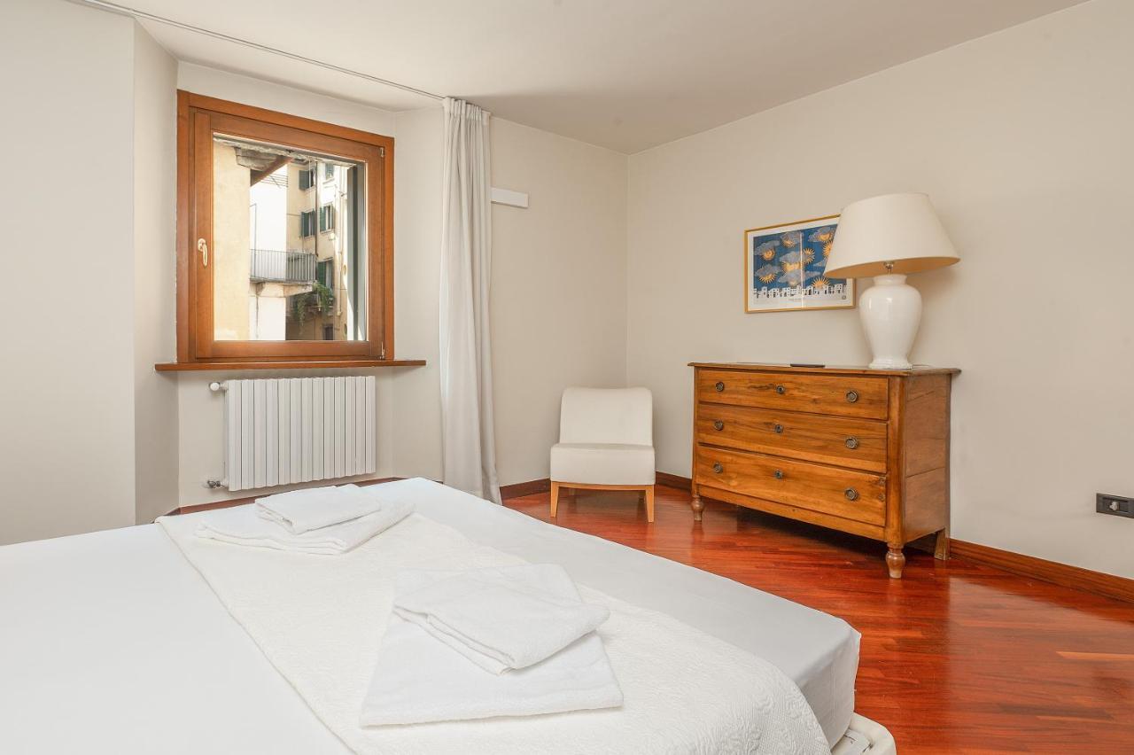Cozy 2 Bedroom In The Heart Of Βερόνα Εξωτερικό φωτογραφία