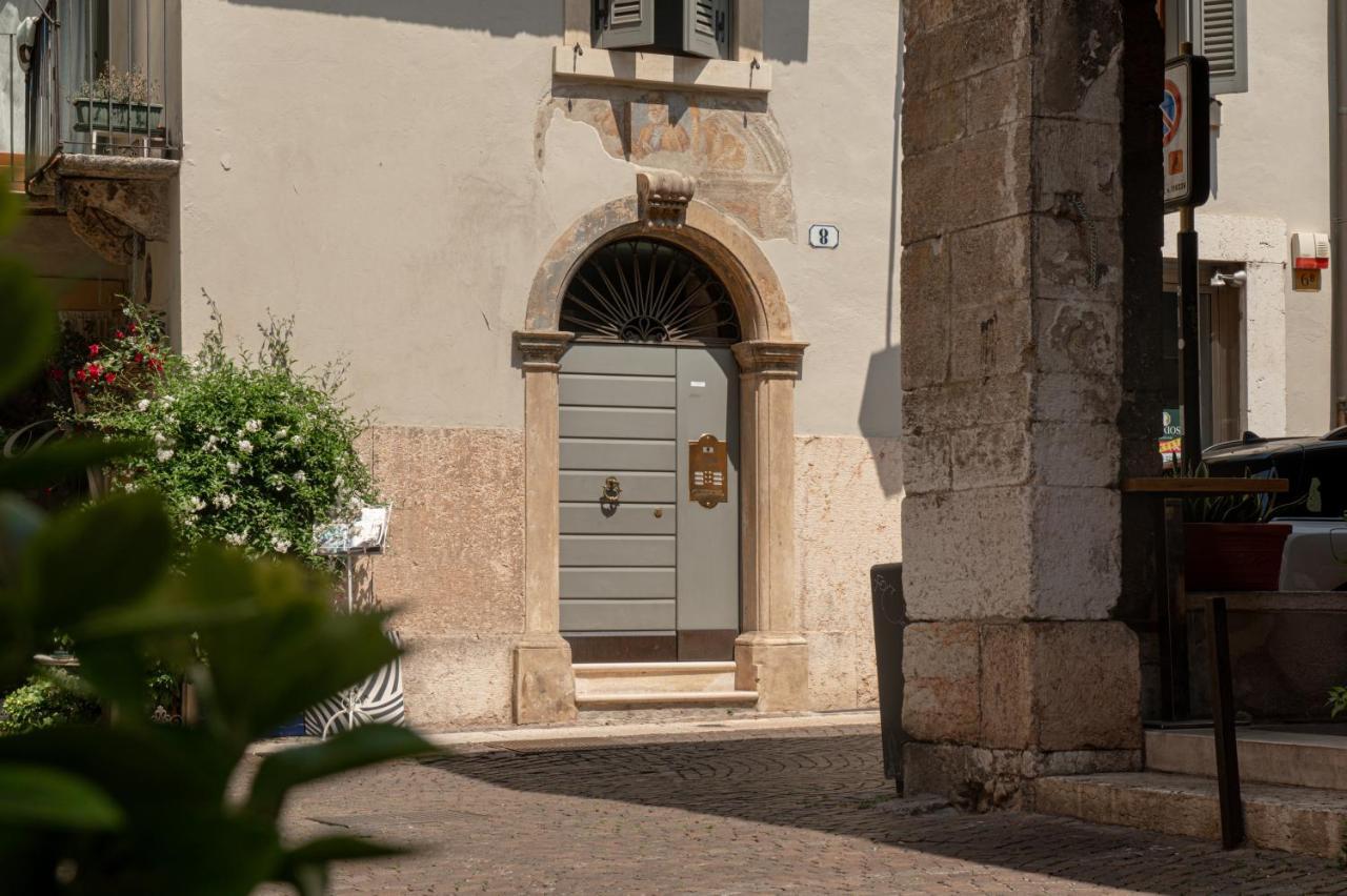 Cozy 2 Bedroom In The Heart Of Βερόνα Εξωτερικό φωτογραφία
